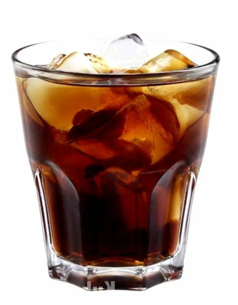 Чай со льдом лонг айленд. Стакан виски с колой. Ром кола со льдом. Коктейль «куба либре» с лимоном. Виски кола.