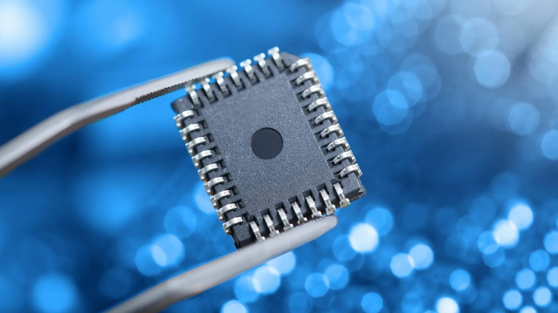 Chip chip limited. Чип микросхема. Чип для хранения информации. Чип микросхема. Chip chip limited.