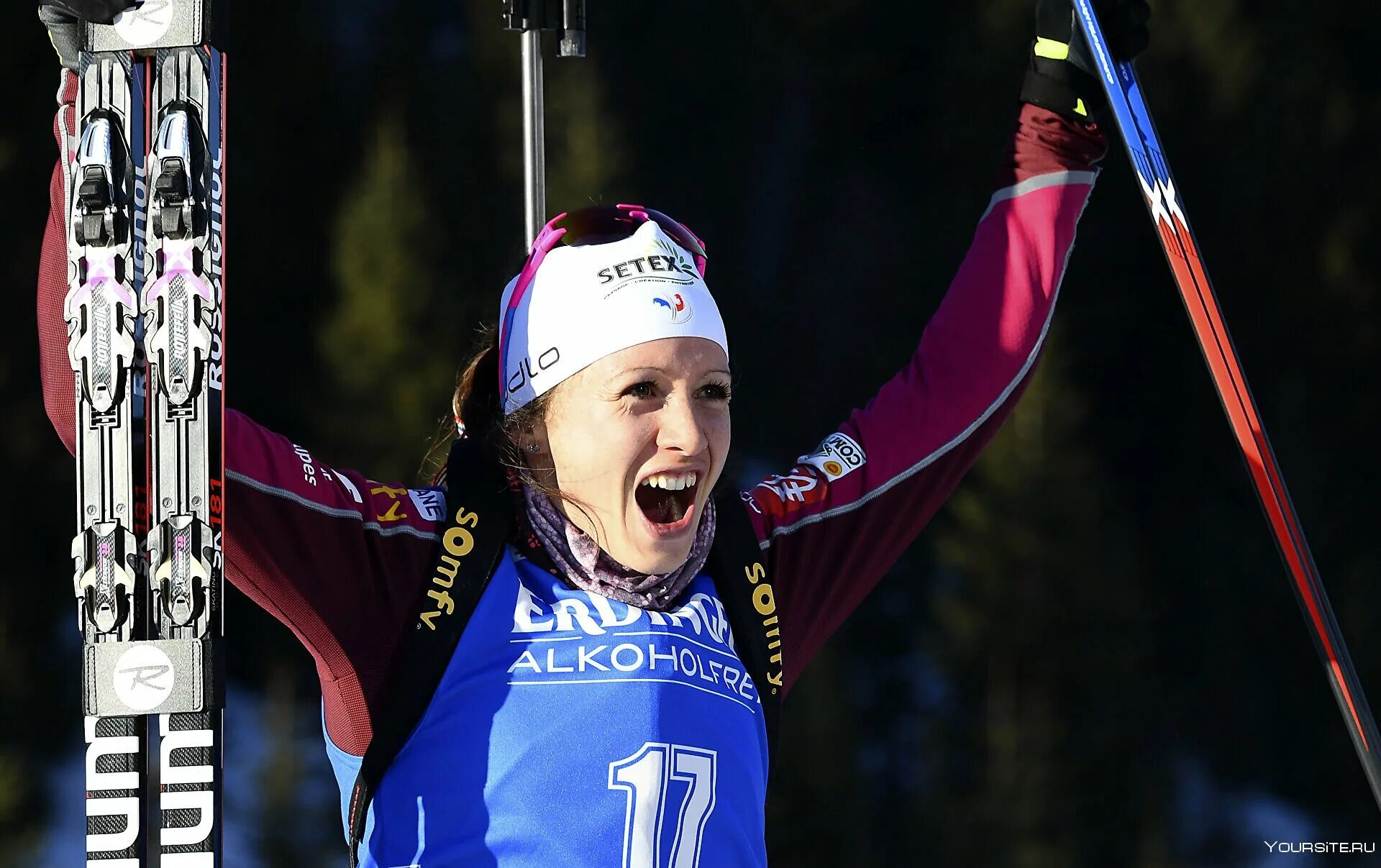 Кло шевалье биатлон. Биатлонистка шевалье франция. Анаис шевалье биатлонистка. Французская биатлонистка шевалье. Анаис шевалье-буше.