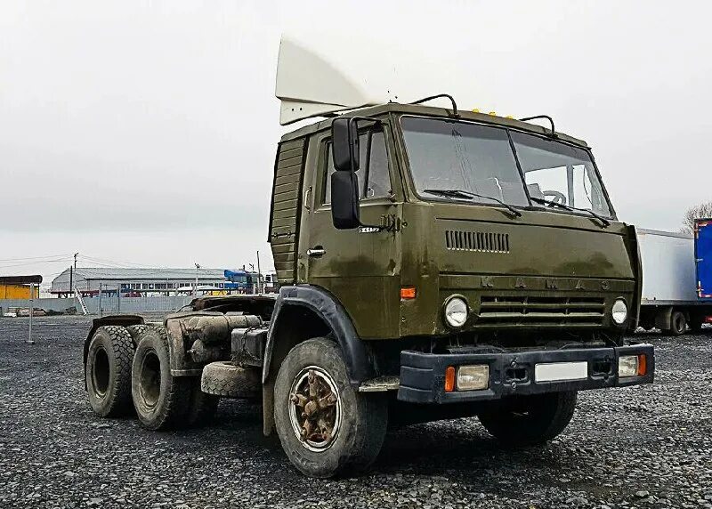Камаз 5320 грузовой бортовой. Камаз 5511 ржавый. Старый камаз стоит. Камаз 55102 самосвал. Камаз 5511 советский.