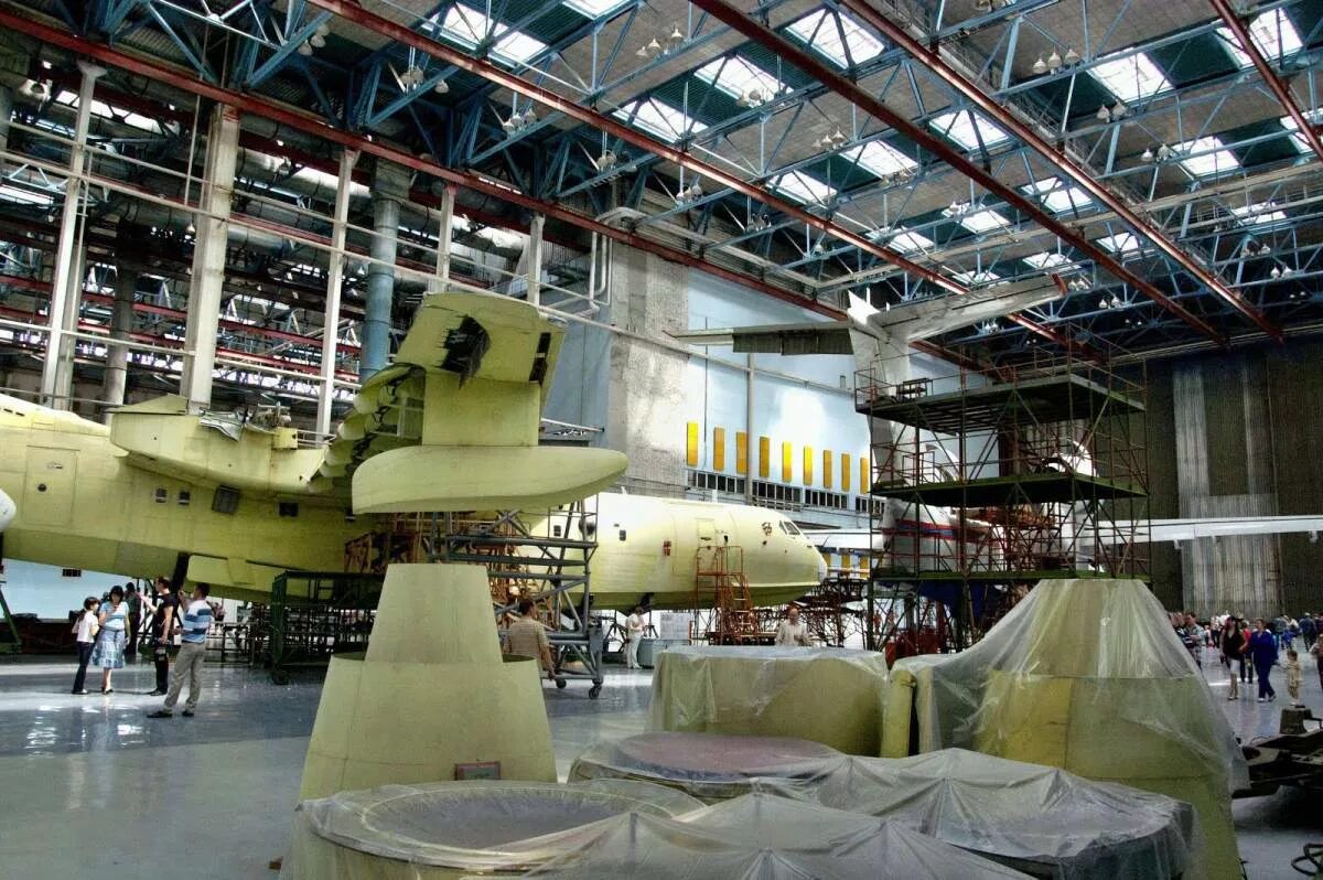 авиационный завод в таганроге имени бериева. г. таганрогский авиационный комплекс. г. бериева.