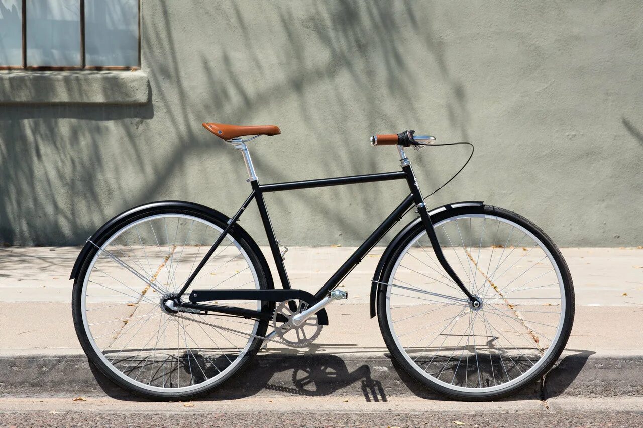 Tokyobike. Велик с тонкими колесами. City bike велосипед. City bike велосипед. Велосипед городской с низкой рамой мужской.