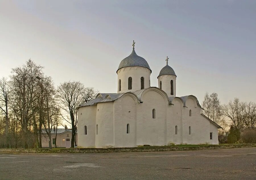 Великий Новгород в июне. Часть 6. Знаменская площадь Живой мир вокруг меня Дзен