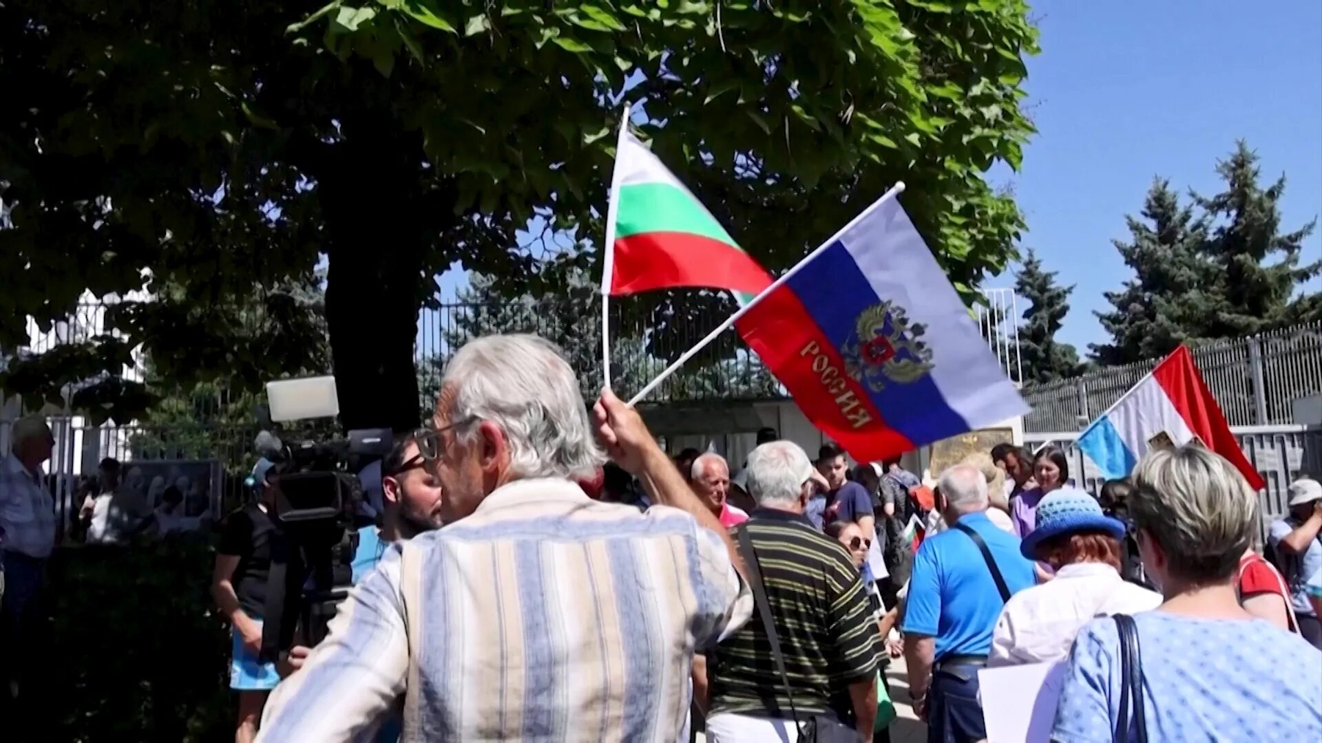 Болгария против россии. Болгария и Россия. Болгария и Россия отношения. Жители Болгарии. Российско болгарские отношения.