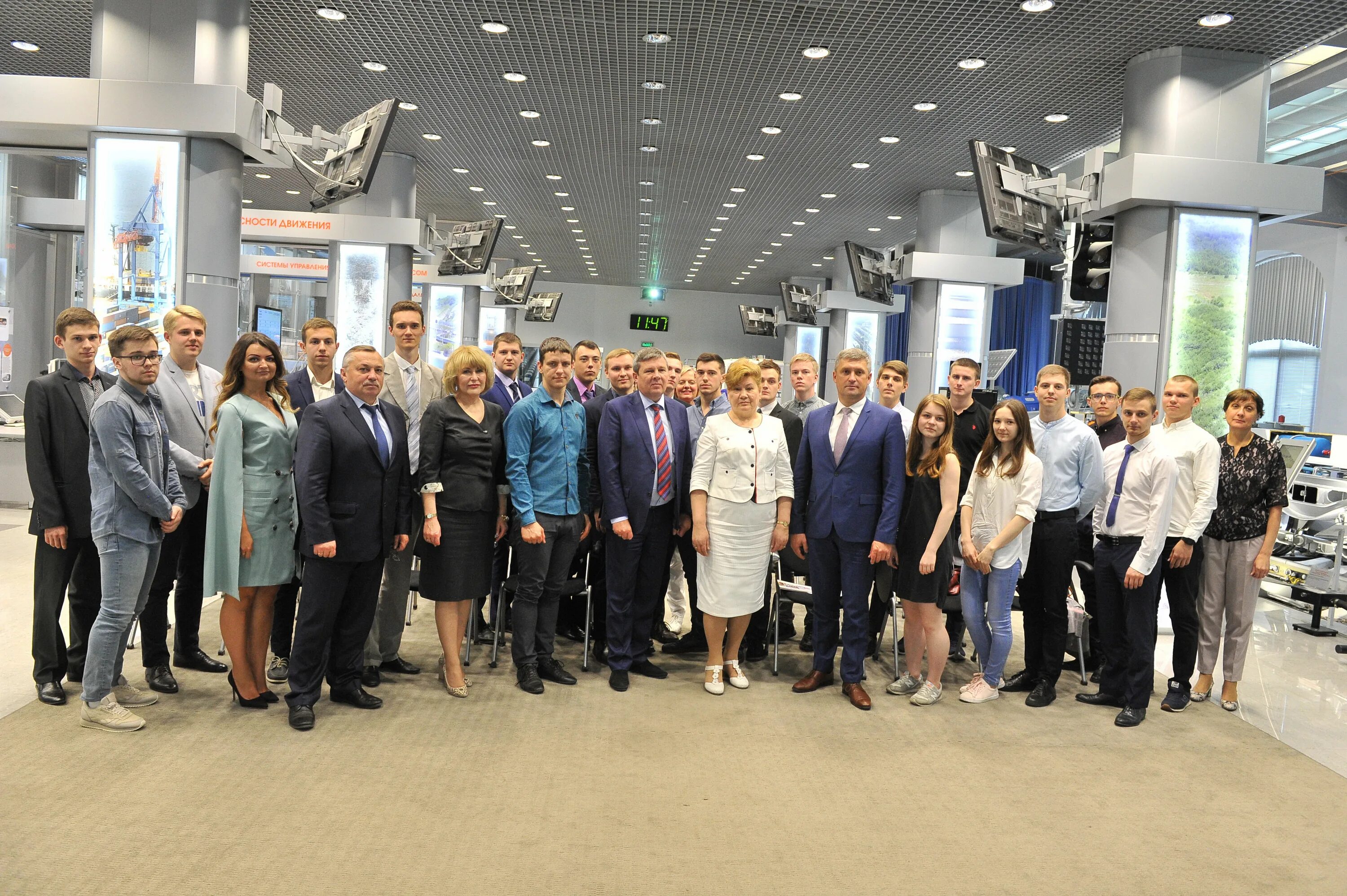 Евгений шевцов ржд. Начальник инфраструктуры ржд. Начальник инфраструктуры ржд. Начальник западно-сибирской железной дороги анатолий регер. Краснощек анатолий анисимович.