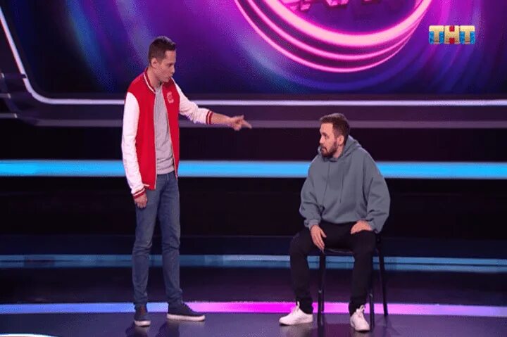 Камеди батл в глаза лезут мухи. Comedy баттл тнт баттл comedy. Семён слепаков камеди батл. Камеди батл 2022. Шальнов камеди батл.