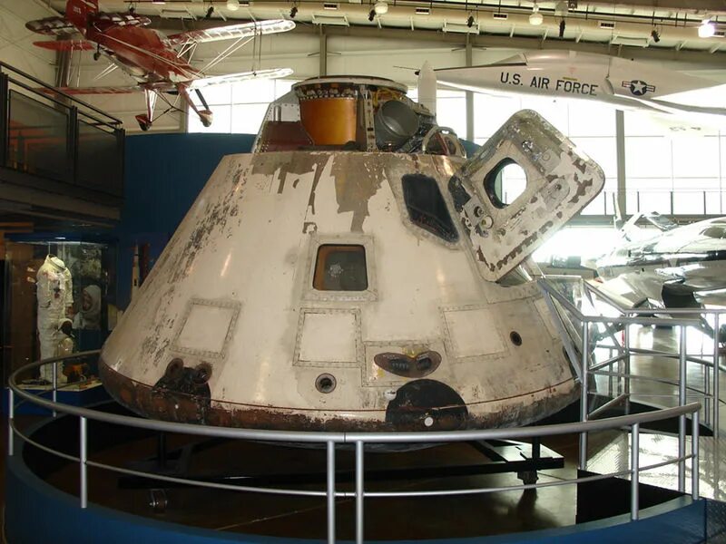 Apollo 7. Аполлон 7. музей аполлон 11. капсула аполлона 13 в мурманске. apollo 1.