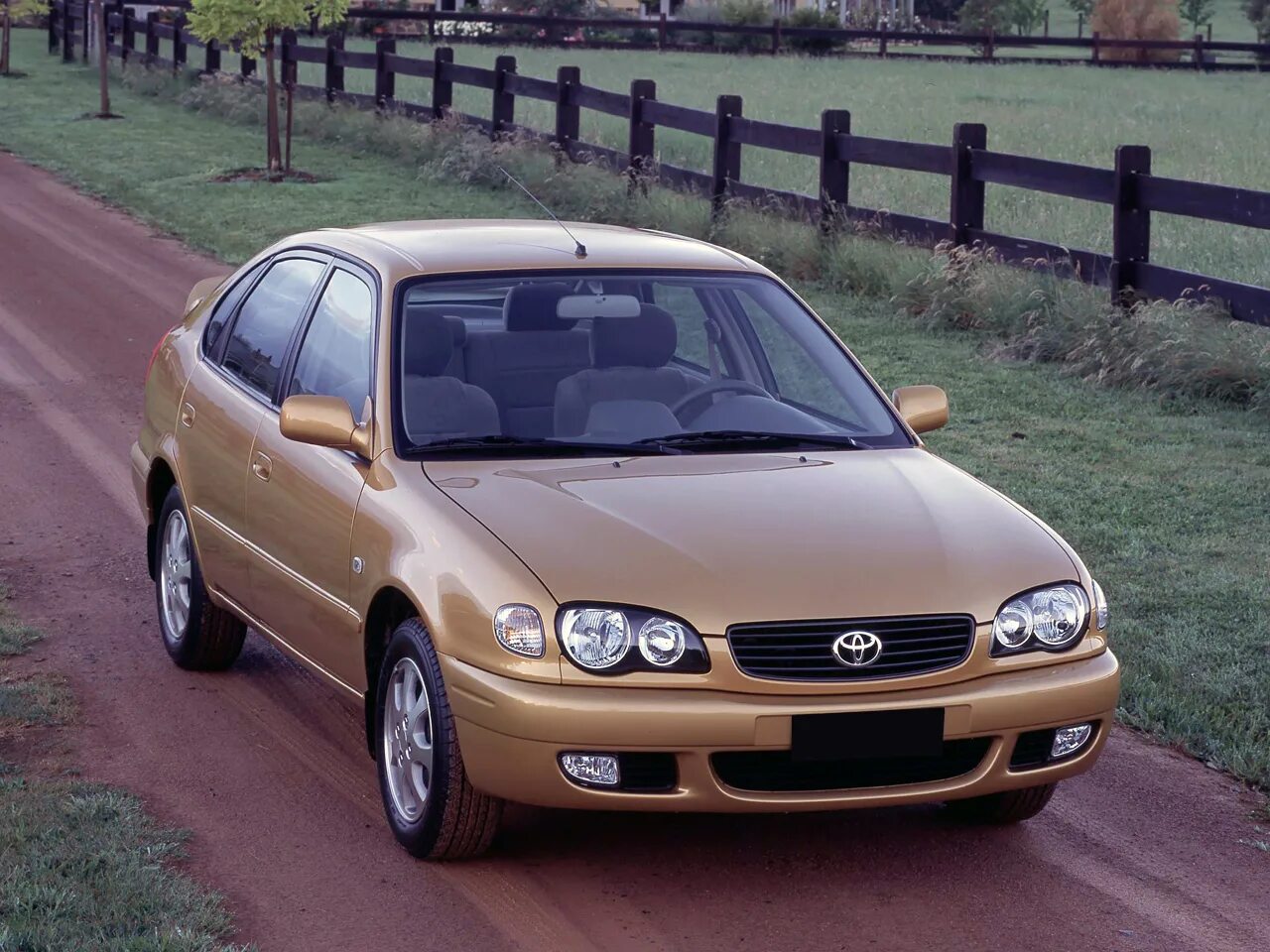 Corolla viii. Toyota corolla e110. toyota corolla e110 2000. toyota corolla e110 седан. тойота королла е110 седан.
