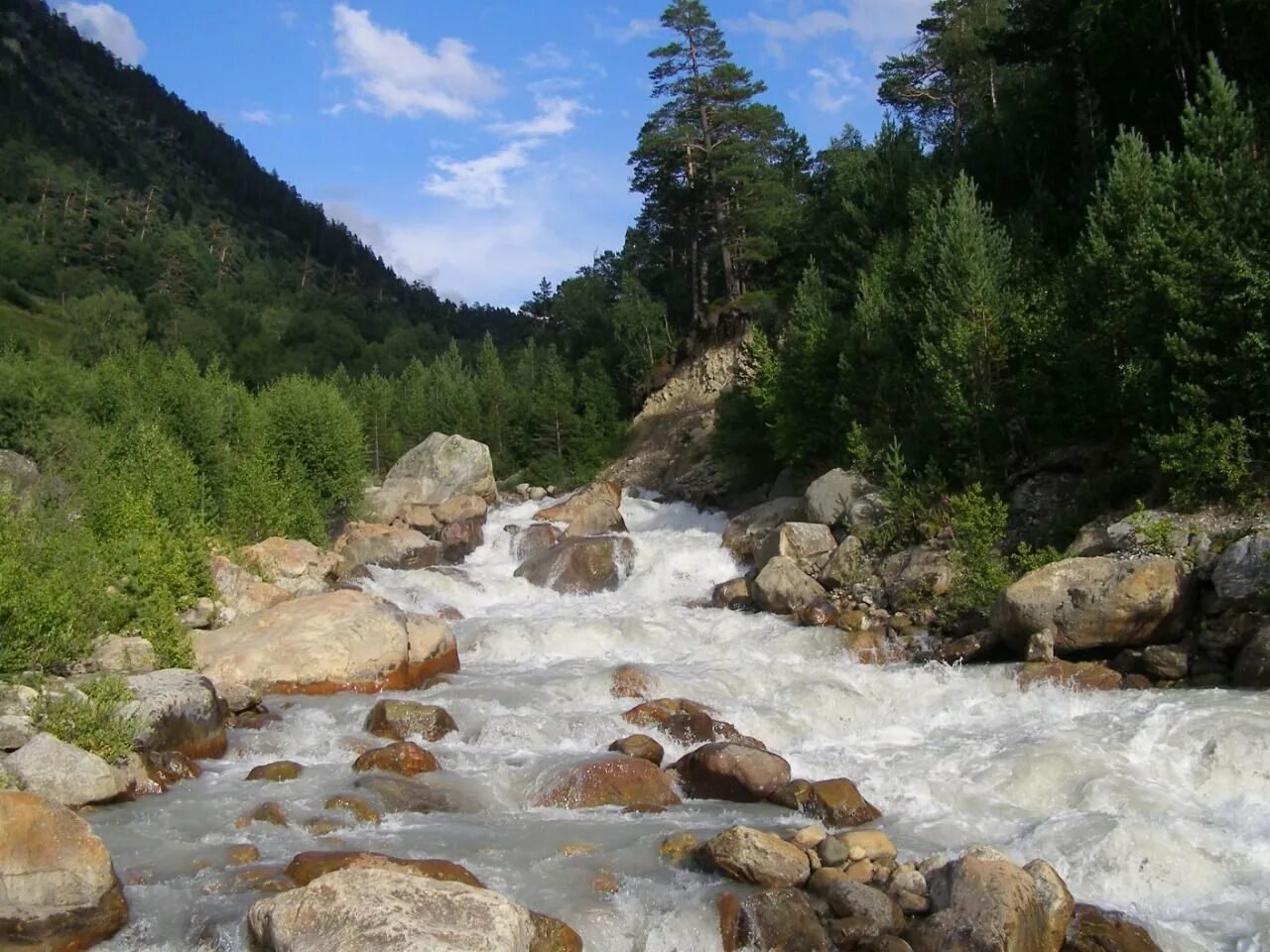 Река каба. Река адыр су. река баксан кабардино-балкария. баксан река реки кабардино-балкарии. ущелье адыр-су кабардино-балкария.
