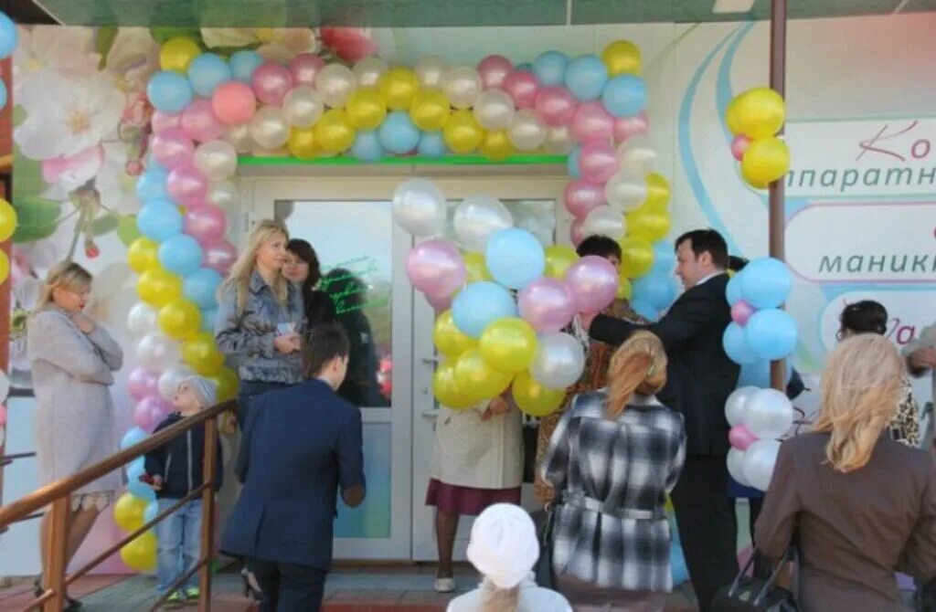 Стародуб каширский район. Преображение кашира. Преображение кашира. Собор спаса преображения никитского каширского монастыря. Иконостас храма новомучеников в строгино.