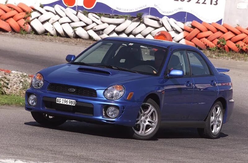 Субару импреза 2000 года. Subaru Impreza 2000. Субару Импреза 2 2000. Subaru Impreza 2000-2002. Subaru Impreza 2000 2.0.