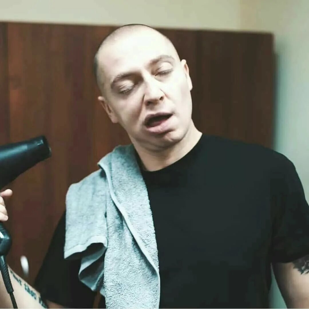 Oxxxymiron. Оксимирон 2009. Oxxxymiron 2021. Эминем oxxxymiron. Оксимирон лейбл.