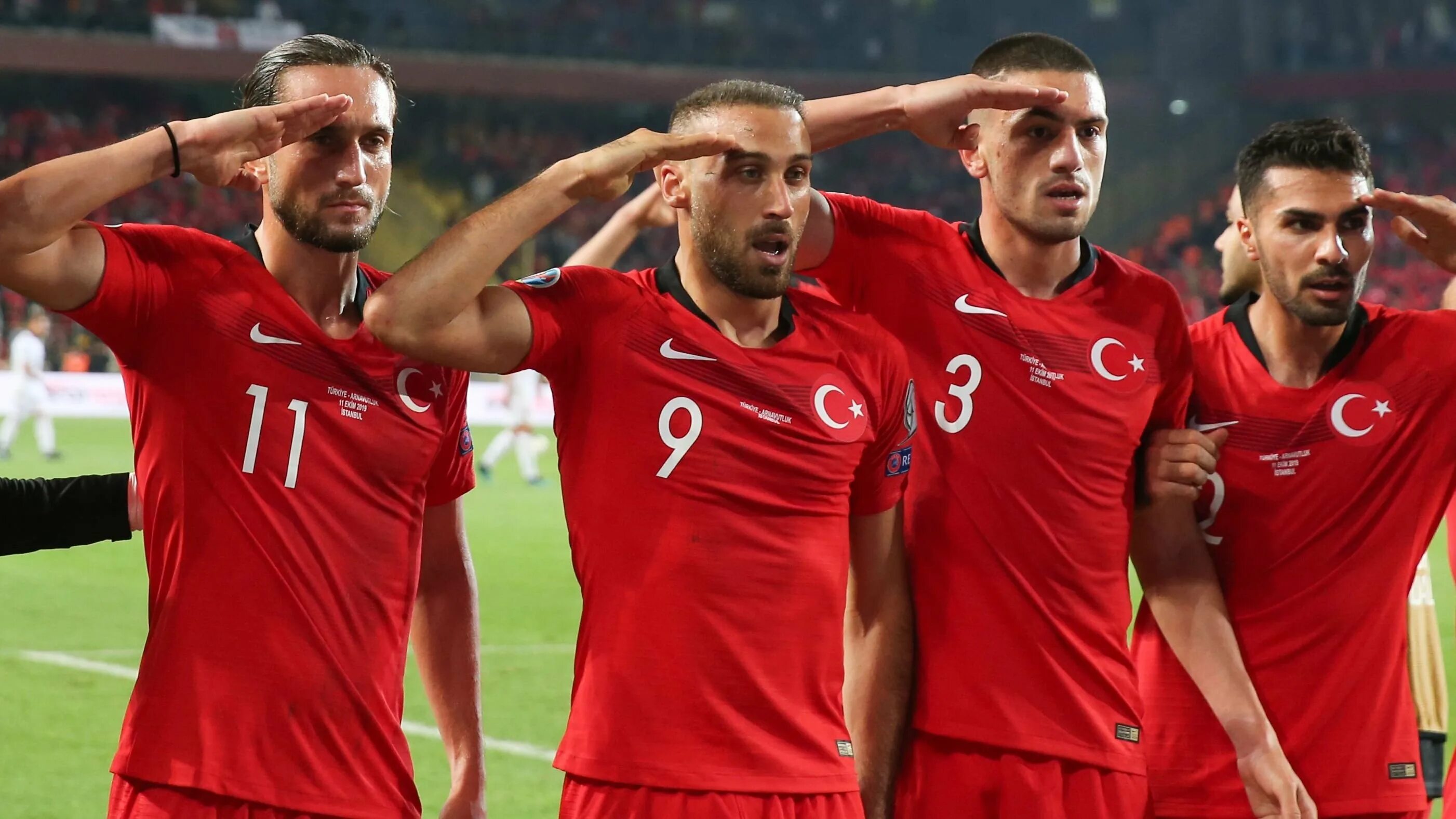 Игроки сборной турции. Турецкий футболист. Футболисты сборной турции. Turkish football. Turkish football.