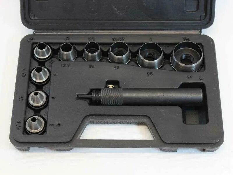 Набор просечек со сменными насадками дело техники. Набор просечек 376518, дело техники. Набор просечек со сменными насадками 17 предметов 376518 дело техники. Набор просечек со сменными насадками, 28 предметов 376528. Набор просечек со сменными насадками 28 предм 3-50 мм в кейсе.