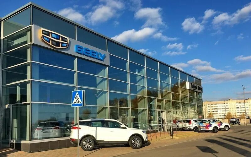 В Минске открылся еще один дилерский центр Geely