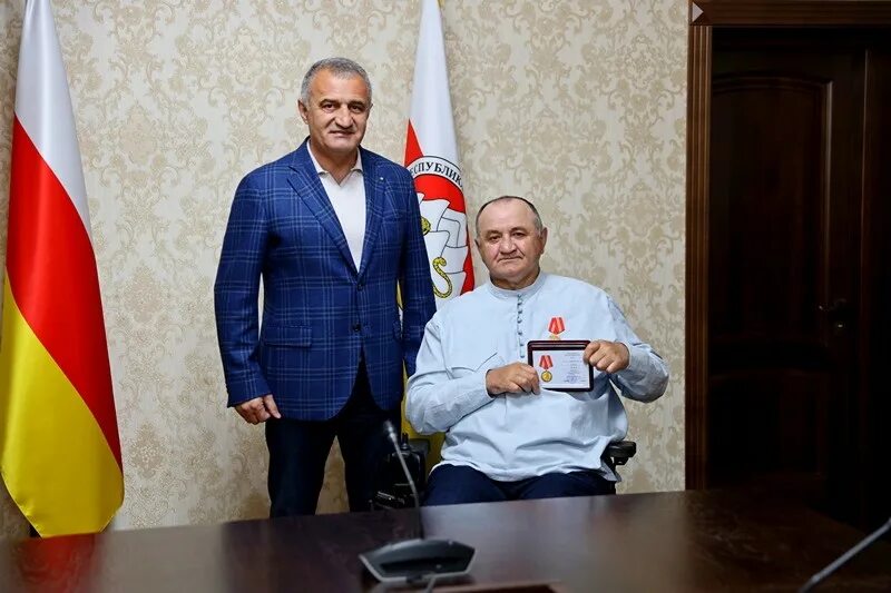 Рос новости южная осетия. Посольство южной осетии в москве сотрудники. Министр строительства южной осетии. Рос новости южная осетия. Посольство южной осетии в москве сотрудники.