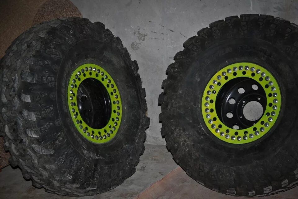 Колеса на уаз 16 радиус. Диски с бедлоком на уаз r15. диск с бедлоком на уаз. диски с бедлоками на уаз. диски с бедлоками на уаз 16 радиус.