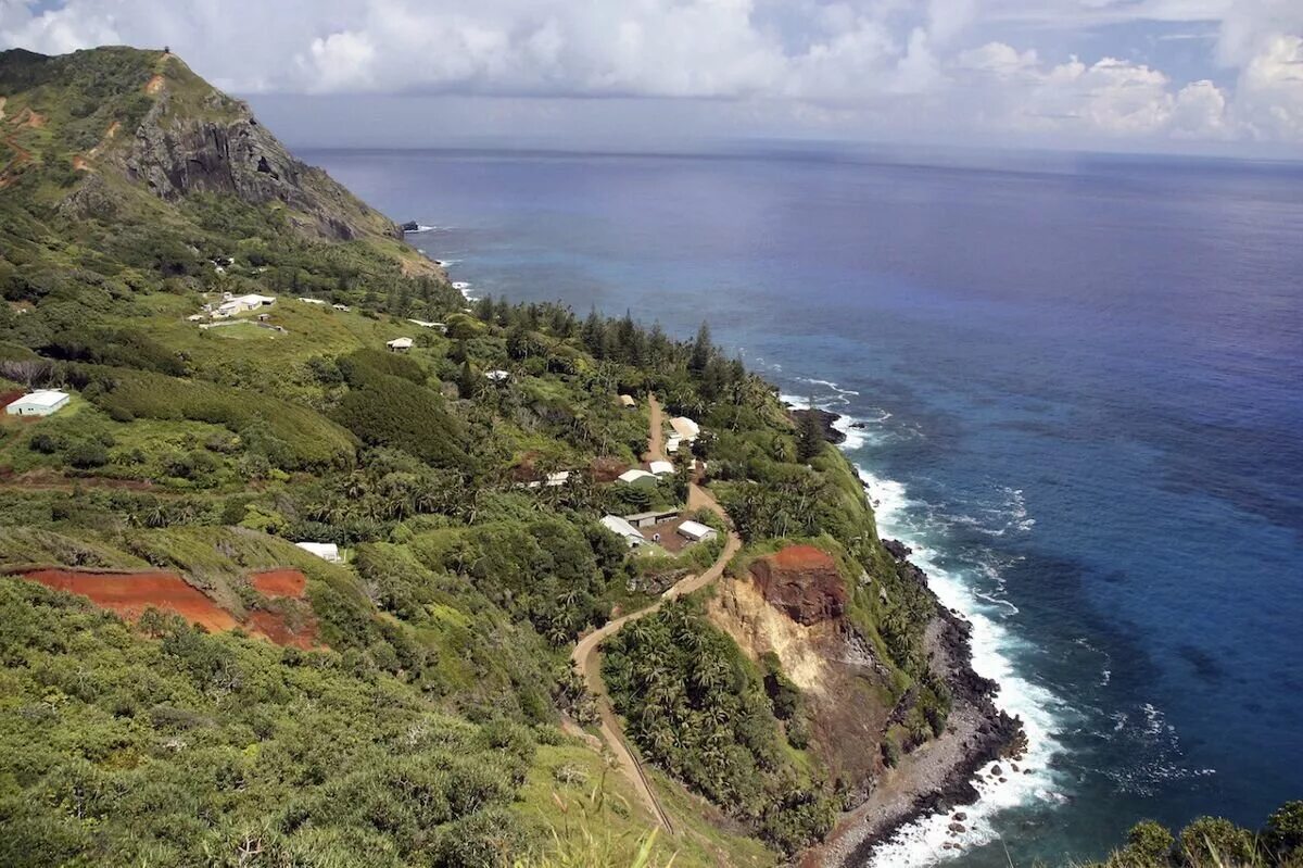 остров мигинго на озере виктория. поселок остров псковская область. столица мальдив - город мале. сколько человек в острове. остров с беаром гриллсом 2 сезон.