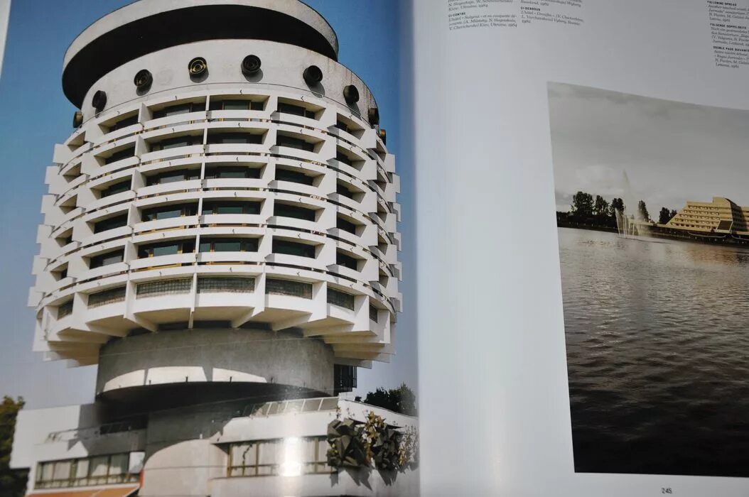 Космическая архитектура ссср шобен на что похож?. «cosmic communist constructions photographed», frederic chaubin. Frederic chaubin. Frederic chaubin ссср с. Frederic chaubin: cccp: cosmic communist constructions.