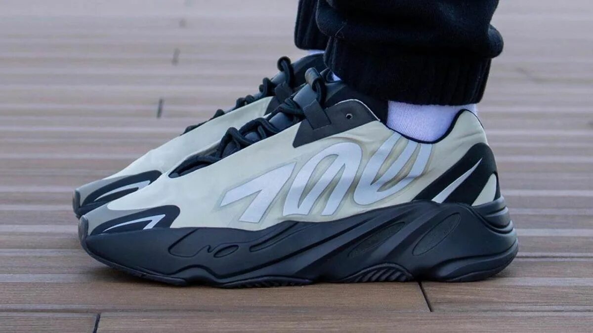 Adidas Yeezy 700. Adidas Yeezy Boost 700. Кроссовки adidas Yeezy Boost 700 MNVN. Adidas Yeezy Boost 700 MNVN Bone.