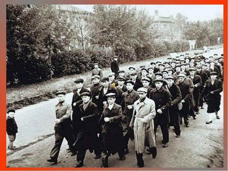 Первые дни войны 1941 год. Добровольцы июнь 1941 года. Объявление о начале вов. Мобилизация в начале великой отечественной войны 1941. 22 июня 1941 война ленинград.