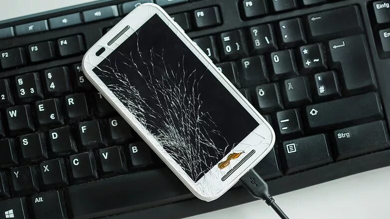 Как можно использовать сломанный смартфон. Восстановление информации с разбитого телефона. разбитые телефоны работают. android broken. как использовать телефон с разбитым экраном через компьютер.