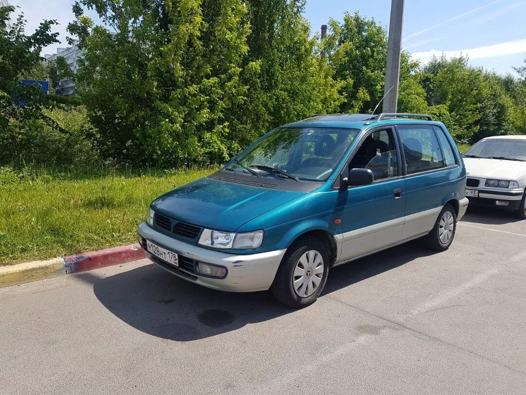 Мицубиси раннер. Mitsubishi Space Runner 1996. Mitsubishi Space Runner 1.8. Мицубиси Спейс рунер 1996. Mitsubishi Space Runner.