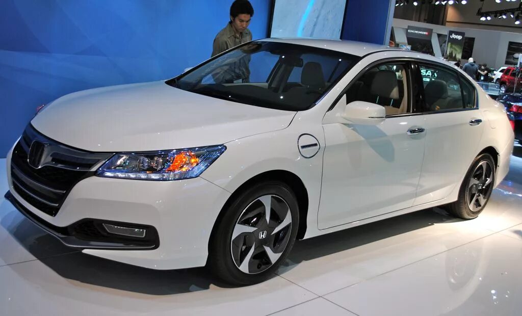 2014 Honda Accord Plug-in Hybrid. Honda Accord Plug-in Hybrid. Accord 2014 гибрид. Accord 2012 гибрид. Honda ростов