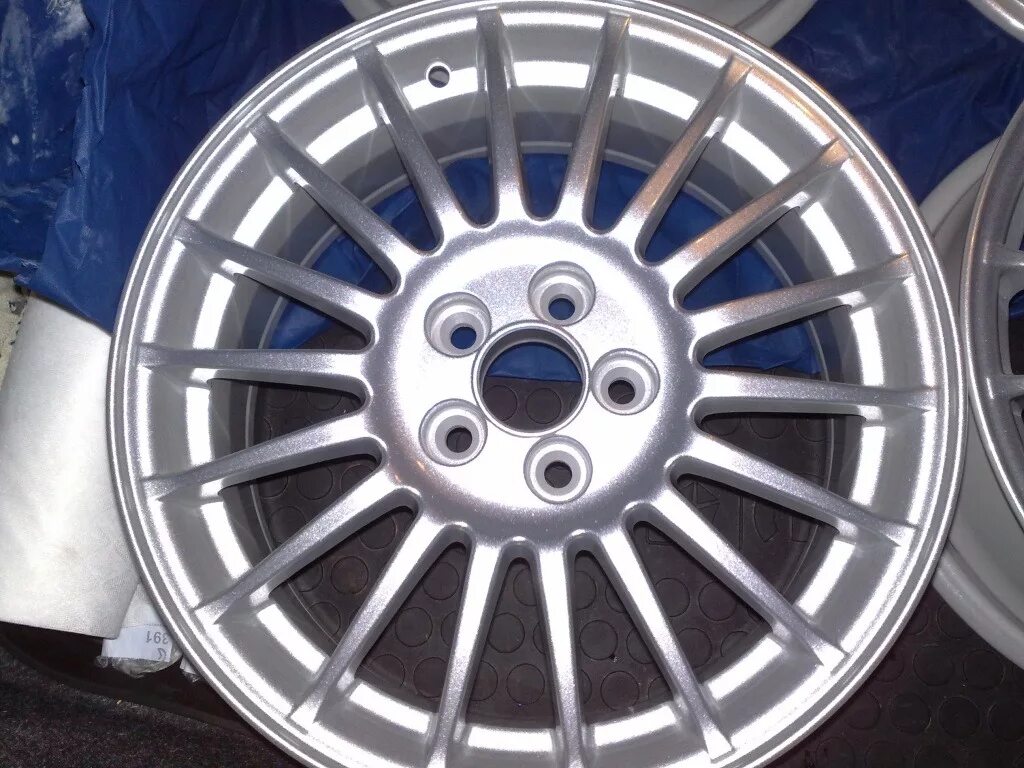 Литые диски на волгу. Диски на волгу 3110 литье штатное. Диски r14 на газ волга 31029. Диски на волгу 31105. Литые диски газ 2410 на ниву.