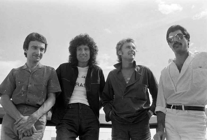 Queen band. Группа Квин в молодости. Queen в Аргентине 1981. Группа Квин 1981. Queen Band 1984.