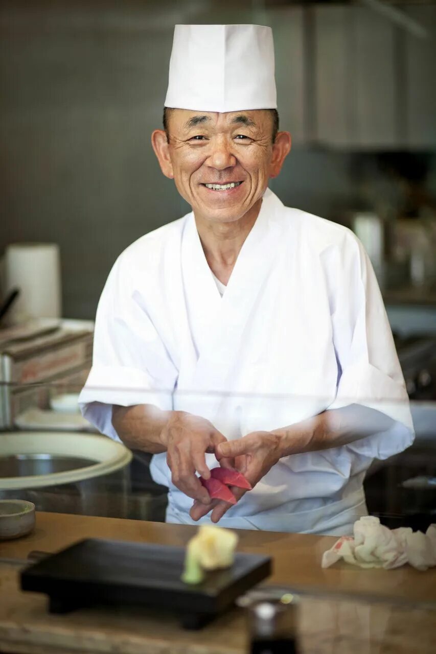 Павлов алексей рестораны. Суши в древней японии. Основатель суши. Японские суши. Основатель суши.