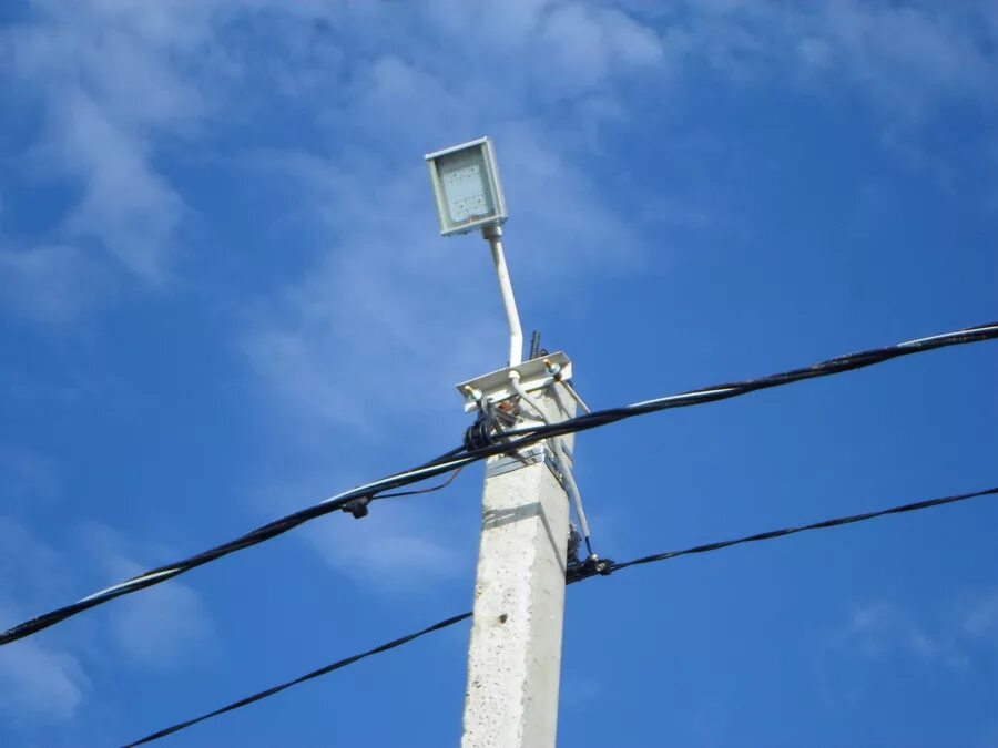 5. Крепление уличного освещения. Лампы для уличного освещения на столбы. Опора наружного освещения вибрированная. Кронштейн к1к 2,0-2,0-(180)-.