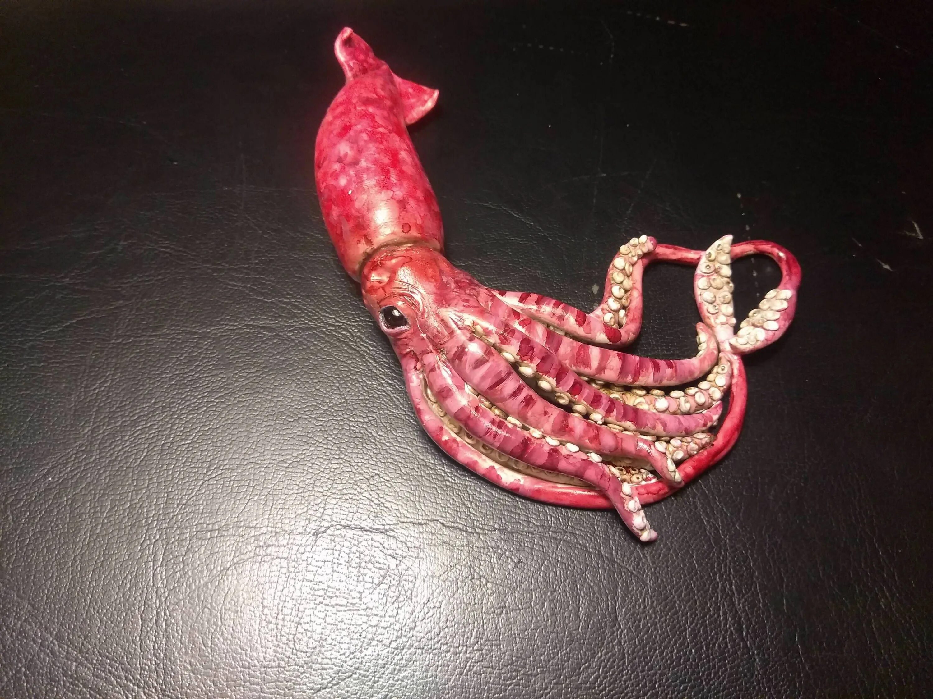 Кальмар игрушка резиновая. Кальмар из пластилина. Как слепить кальмара. Акула осьминог. Sharktopus игрушки.