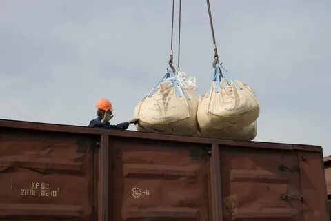 В вагон погрузили