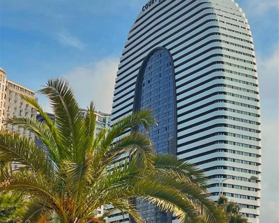 Альянс батуми апартаменты. Alliance centropolis батуми. Courtyard батуми. Альянс палас батуми. Alliance palace батуми.