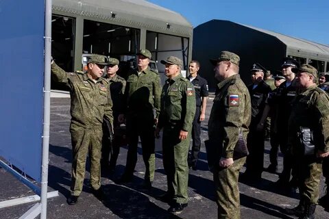Землю военным
