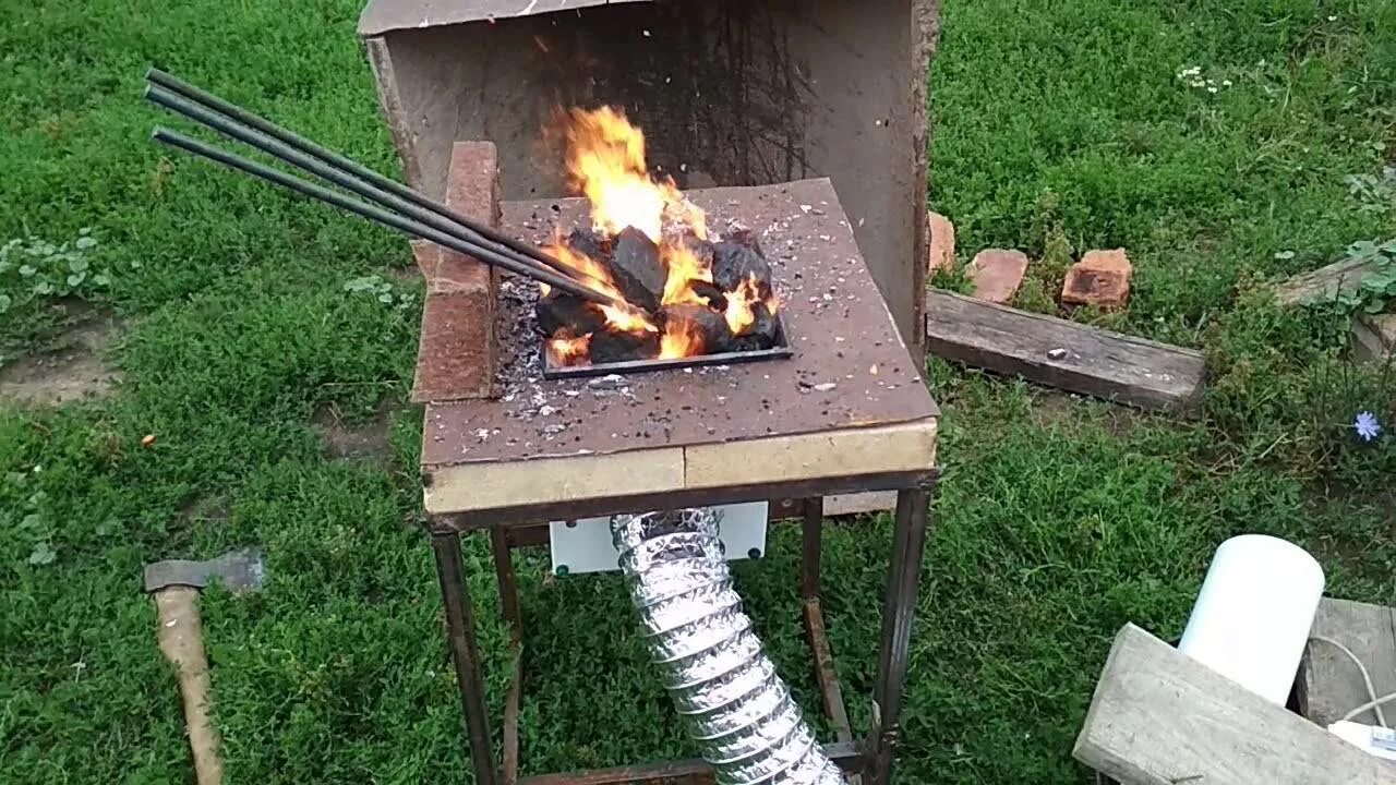 Мини кузнечный горн. Работа горн для женщин. Кузнечный мини горн угольный. Работа горн для женщин. Мини горн своими руками.