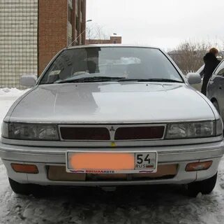 Митсубиси 1990