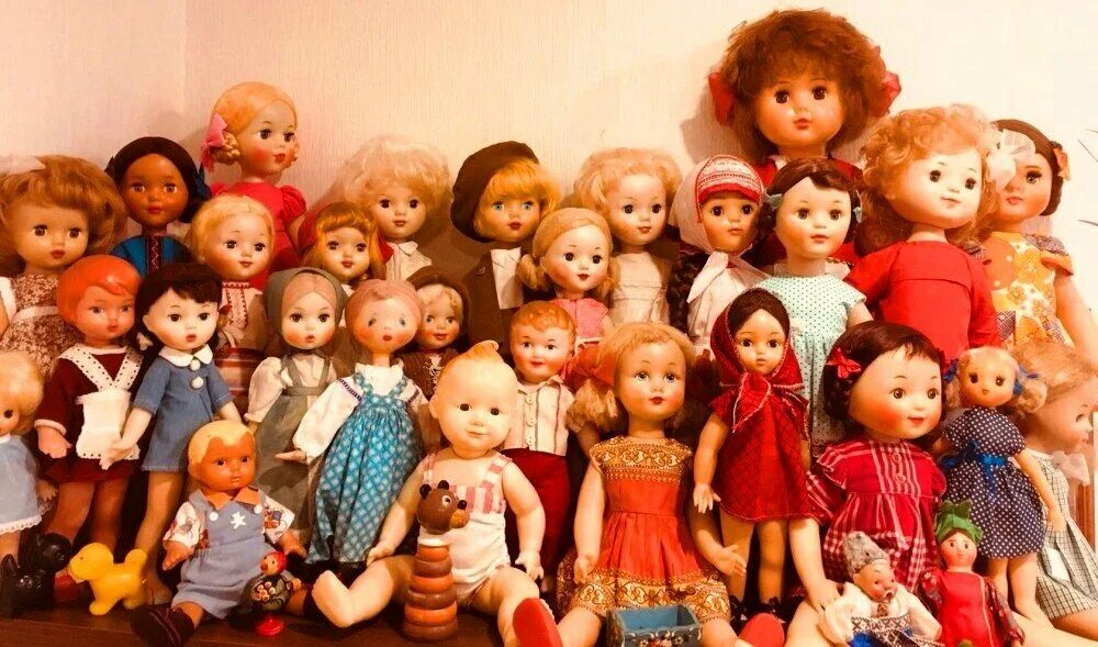 Много игрушек кукол. Советские куклы. Советские игрушки куклы. Коллекционирование кукол. Куклы 60-х годов.