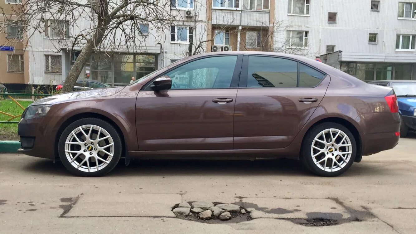 Скад азимут. Скад Stiletto r18 Octavia. Скад Стилетто r18 графит. Диски r 18 Skoda a7 Скад.