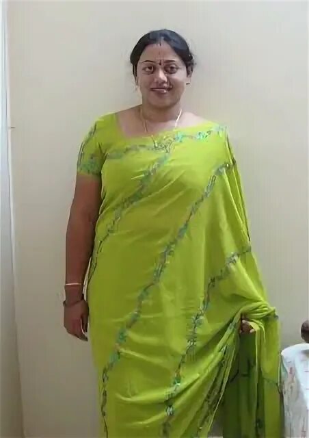 Старые женщины в лосинах. Жена in bra and panties домашние. Big aunts. Big aunts. Chubby в очках.