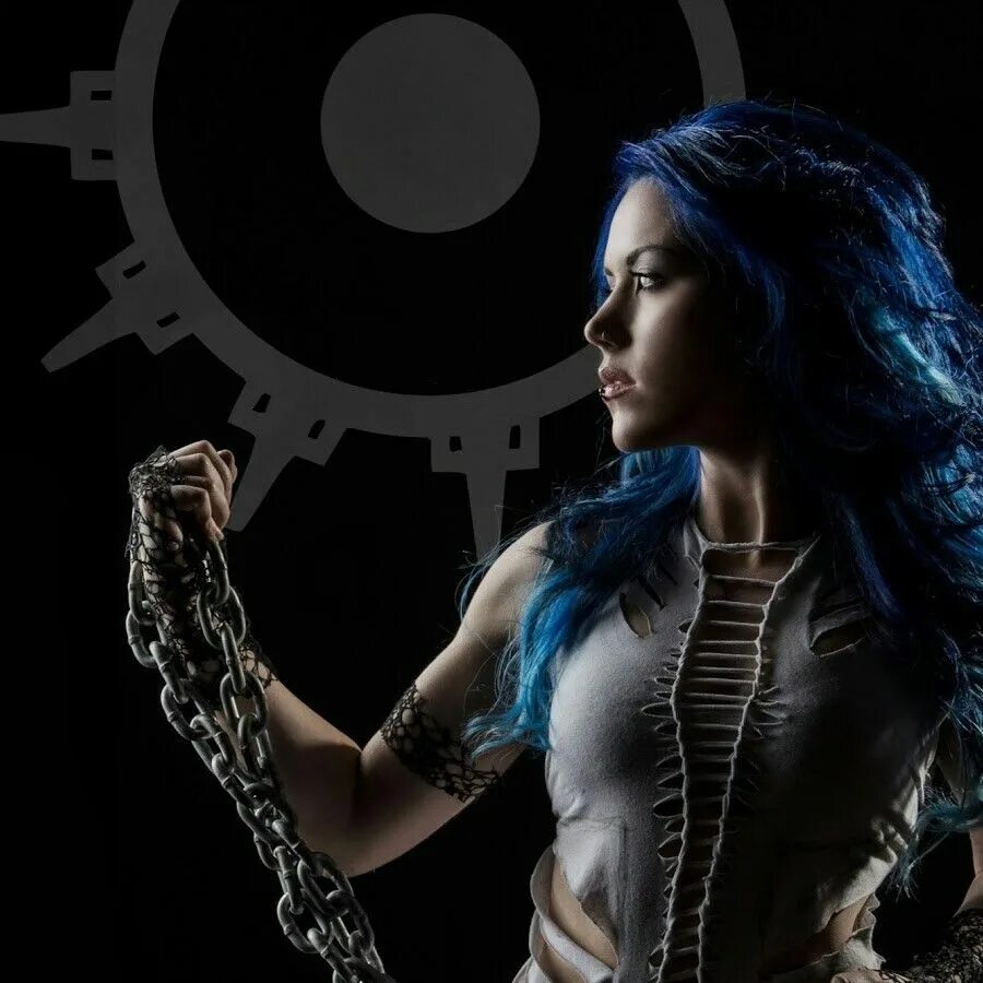 Алисса Уайт-глаз. Alissa White Gluz 2022. Arch Enemy вокалистка. Алитсса Вайт Глюз.