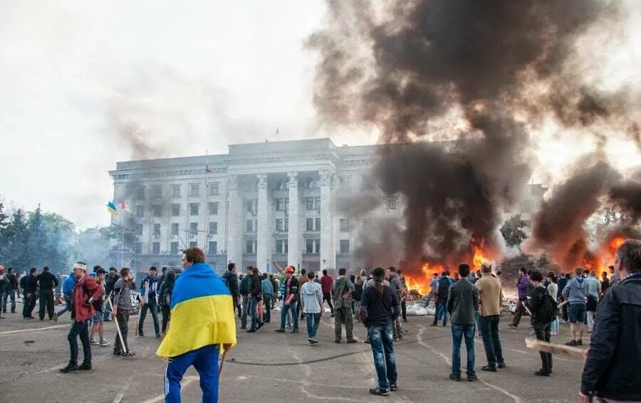 События 2 мая в одессе доме профсоюзов. Одесса 2 мая дом профсоюзов. одесса 02.05.2014 дом профсоюзов. одесса 2014 дом профсоюзов.