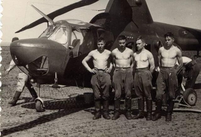 Саратовское авиационное училище лётчиков. Саратовское высшее авиационное. Саратовское авиационное училище лётчиков. Саратовское высшее авиационное. Сызранское вваул выпуск 1983.