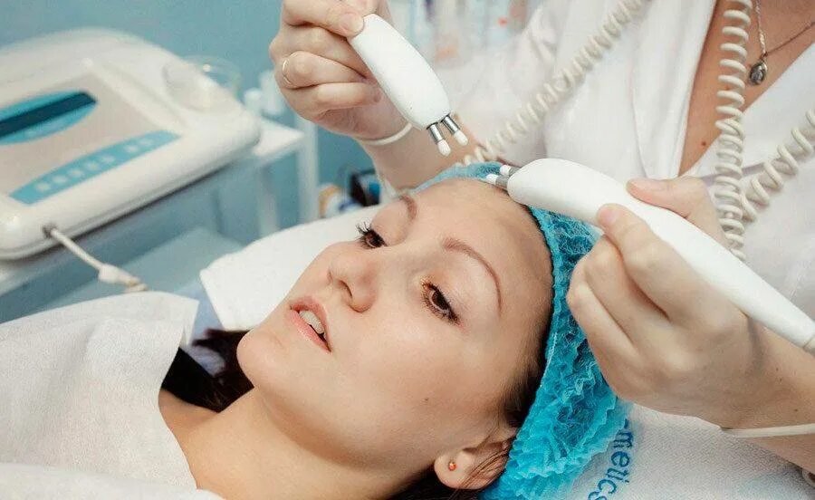 Микротоки в косметологии. Микротоки + фонофорез. Микротоки для лица у косметолога. Гальванизация ионофорез дезинкрустация. Микротоки после процедуры.