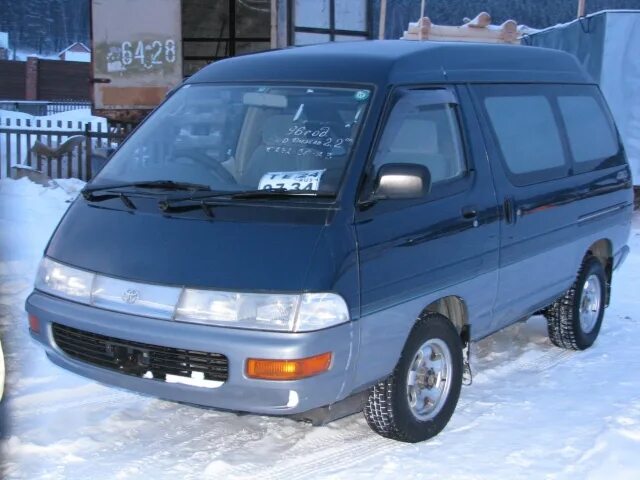 Тойота таун айс новосибирск. Toyota Town Ace 1 поколение. Тойота Таун асе. Тойота Таун асе 2020. Тойота Таун Эйс 1991 Грузовичок.