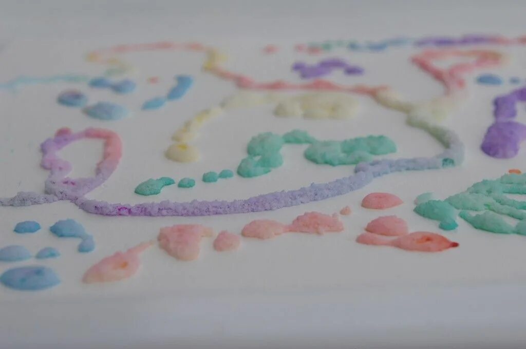 Рисование с помощью соли. Нетрадиционная техника рисования солью. Рисование красками для детей. Рисование с помощью соли. Нетрадиционная техника рисования солью.