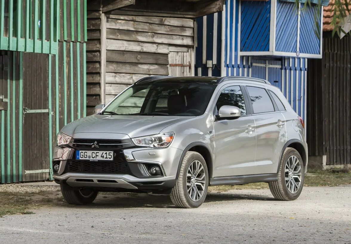 2.0 fwd. Митсубиси АСХ 2017. Mitsubishi ASX 2017. Митсубиси ASX 3. Митсубиси асикс 2016.