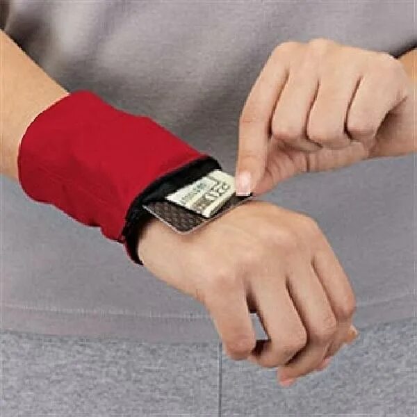 Wallet run. Браслет-кошелек на запястье wrist wallets. кошелек браслет на руку. бумажник в руках. браслет кошелек на запястье кожаный.