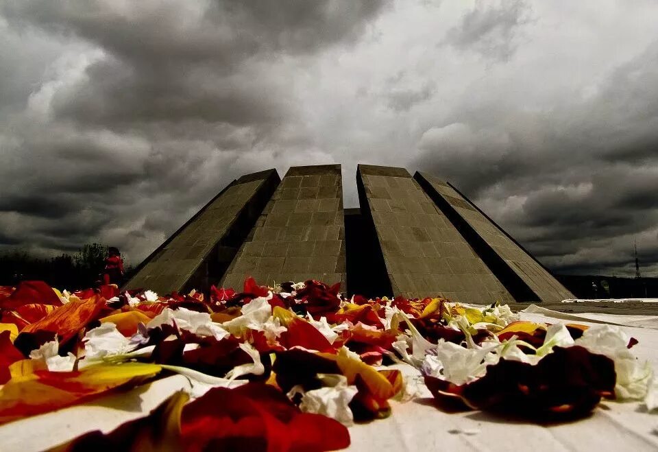 1915 геноцид день памяти. 24 апреля 15 год. 24 апреля 15 год. 24 апреля 15 год. 24 апреля 15 год.